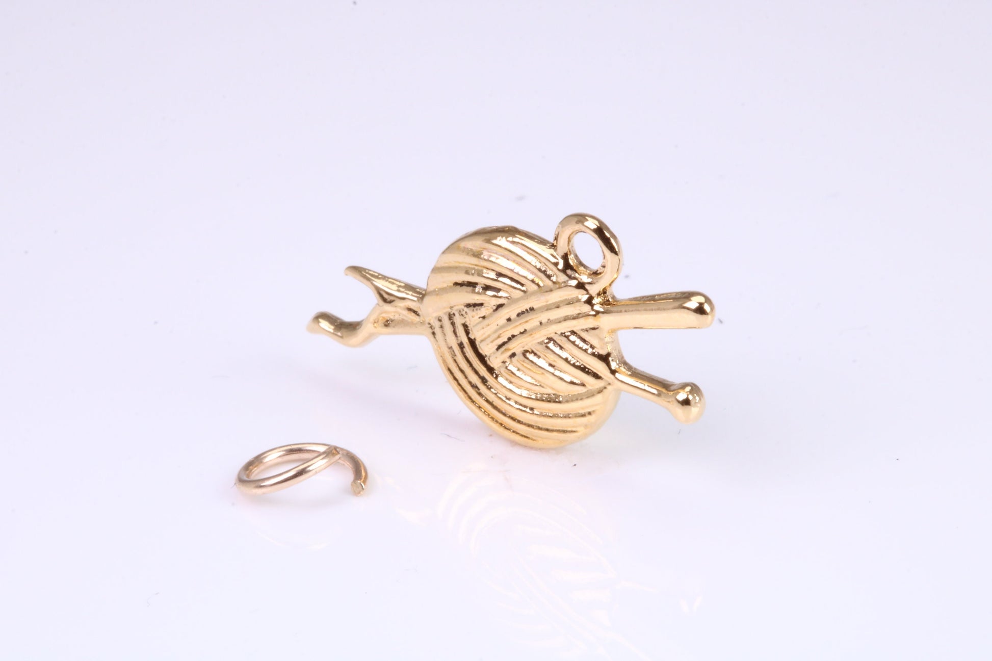 Knitting Yarn Charm, Traditional Charm, Made from Solid Yellow Gold, British Hallmarked, Complete with Attachment Link