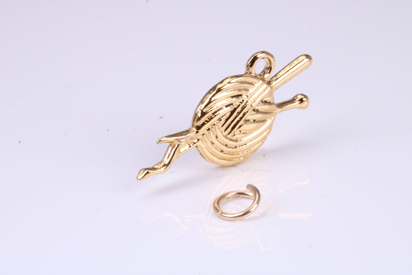 Knitting Yarn Charm, Traditional Charm, Made from Solid Yellow Gold, British Hallmarked, Complete with Attachment Link