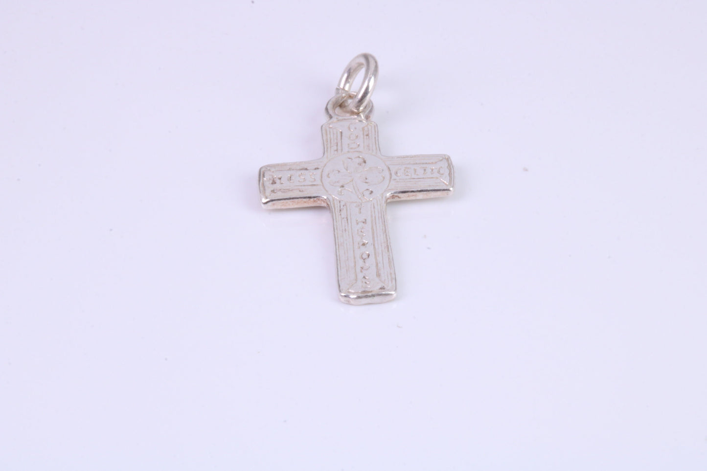 Small 21 mm Long Patterned Cross, Made From Solid Cast Silver, Complete With Silver Chain
