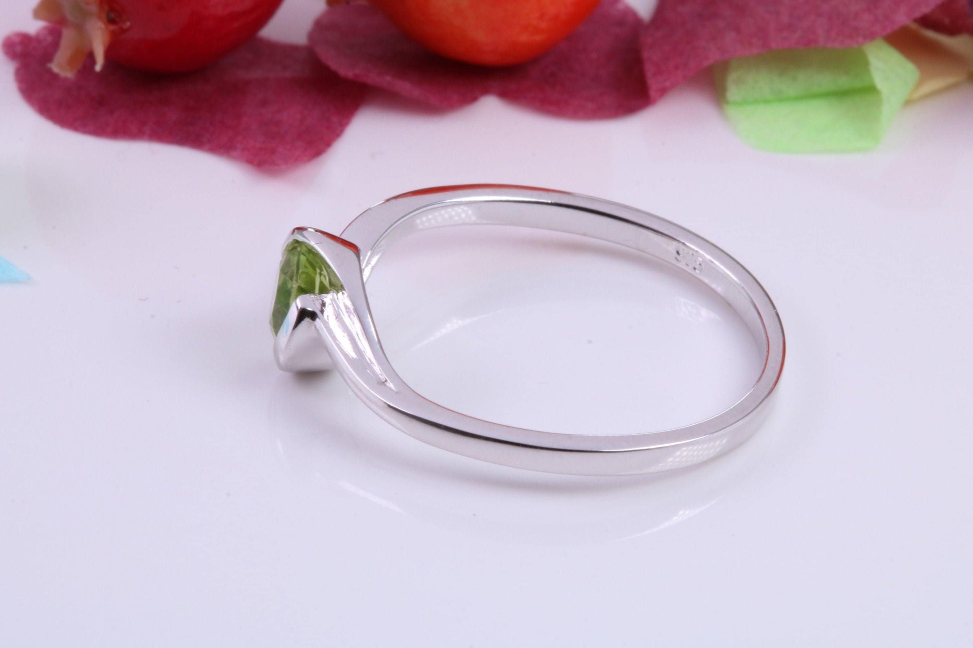 Natural Round cut Peridot set Sterling Silver Ring, Very Smooth Setting, August Birthstone