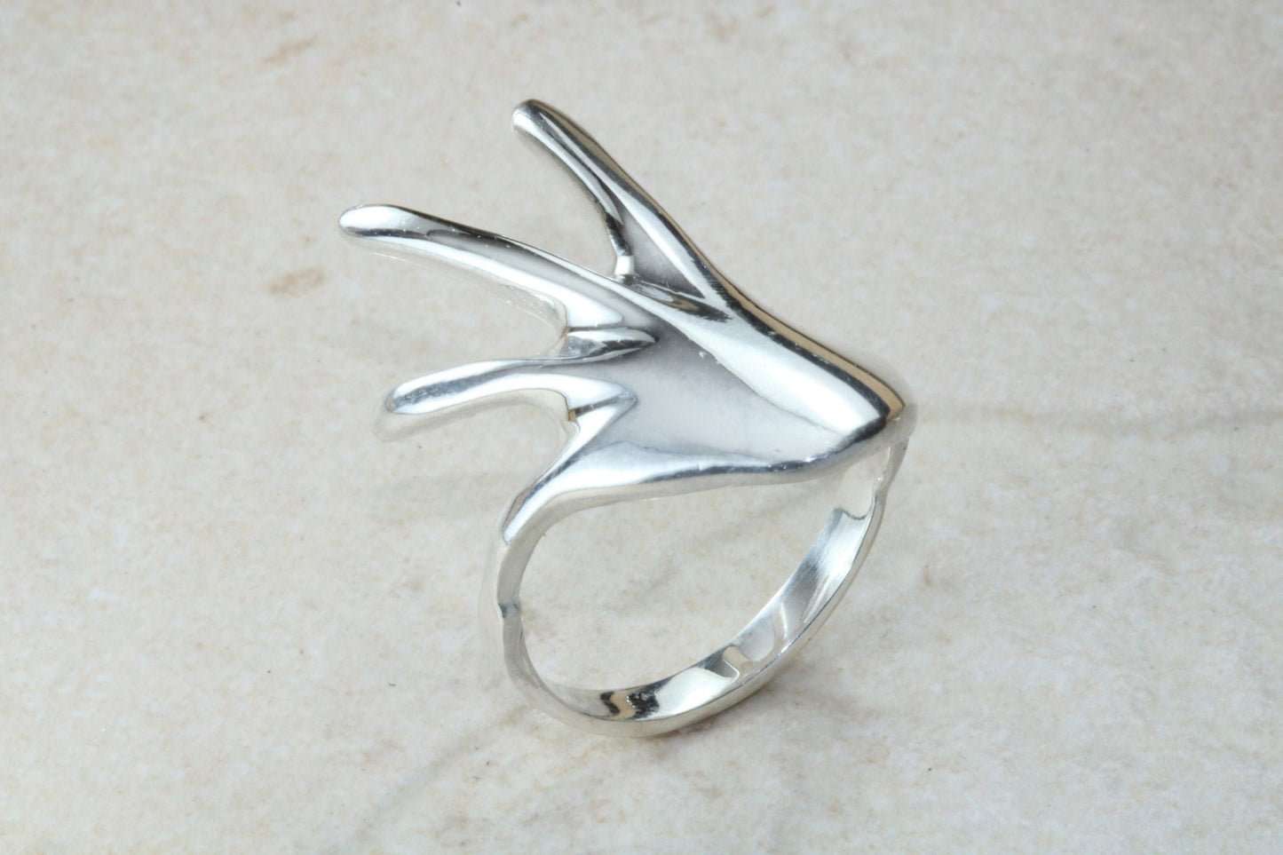 Hand ring, solid silver, suitable for ladies or gents. Available in silver, yellow gold, white gold and platinum