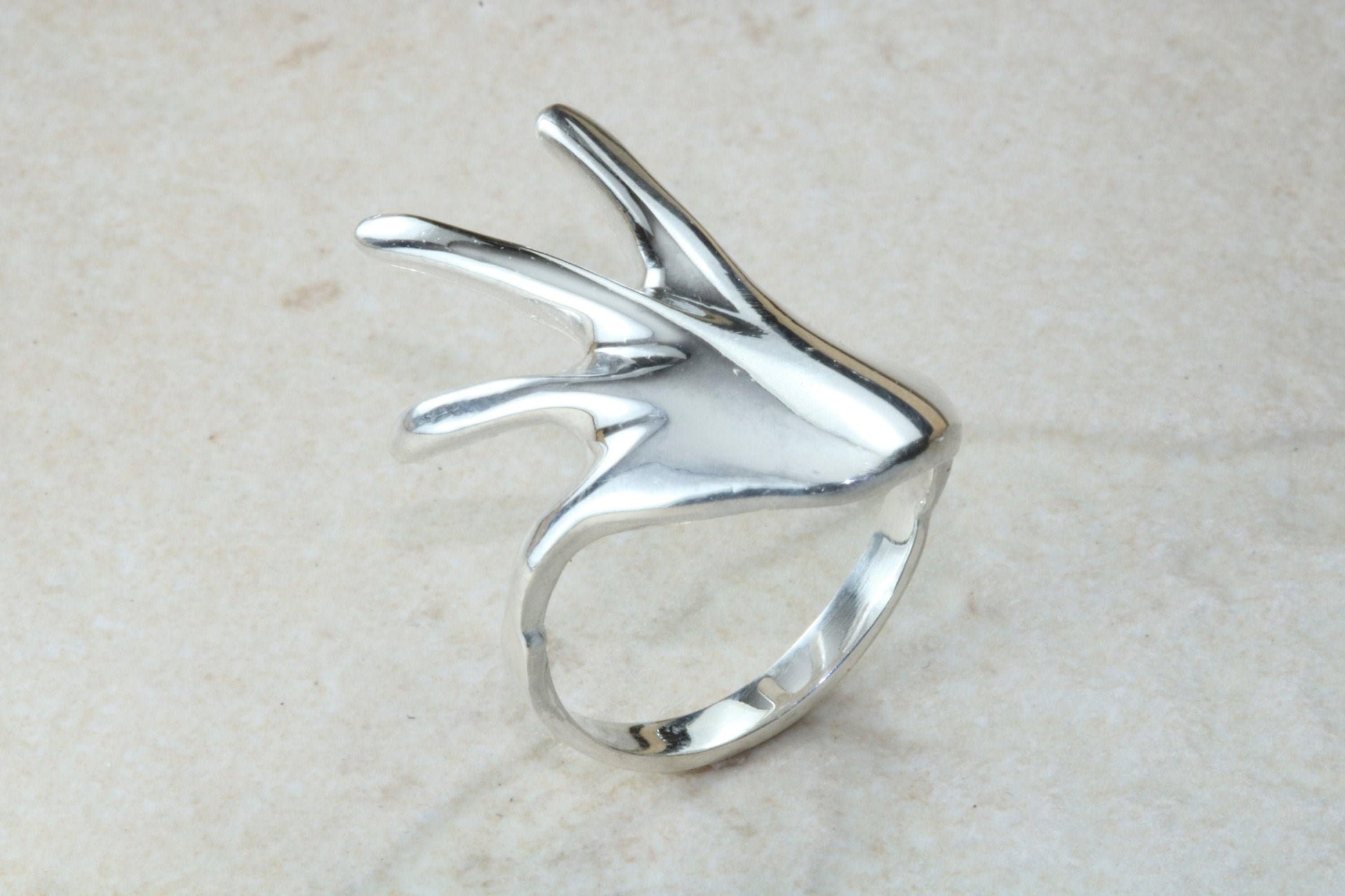 Hand ring, solid silver, suitable for ladies or gents. Available in silver, yellow gold, white gold and platinum