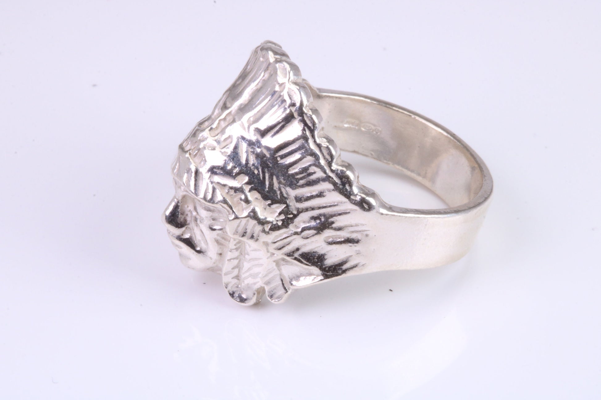 Large and heavy American Indian Head Ring, made from solid cast silver, British Hallmarked