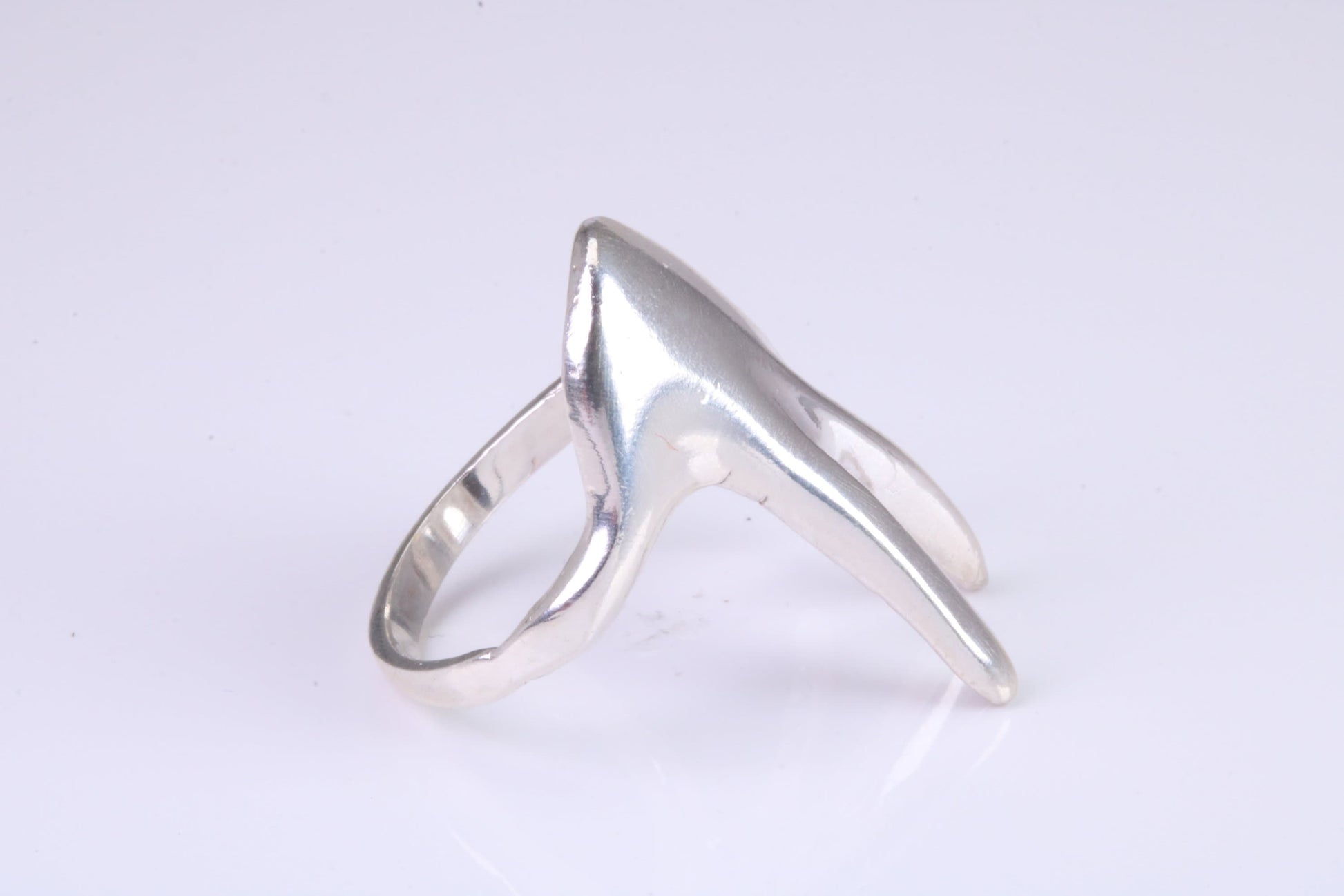 Hand ring, made from solid cast silver
