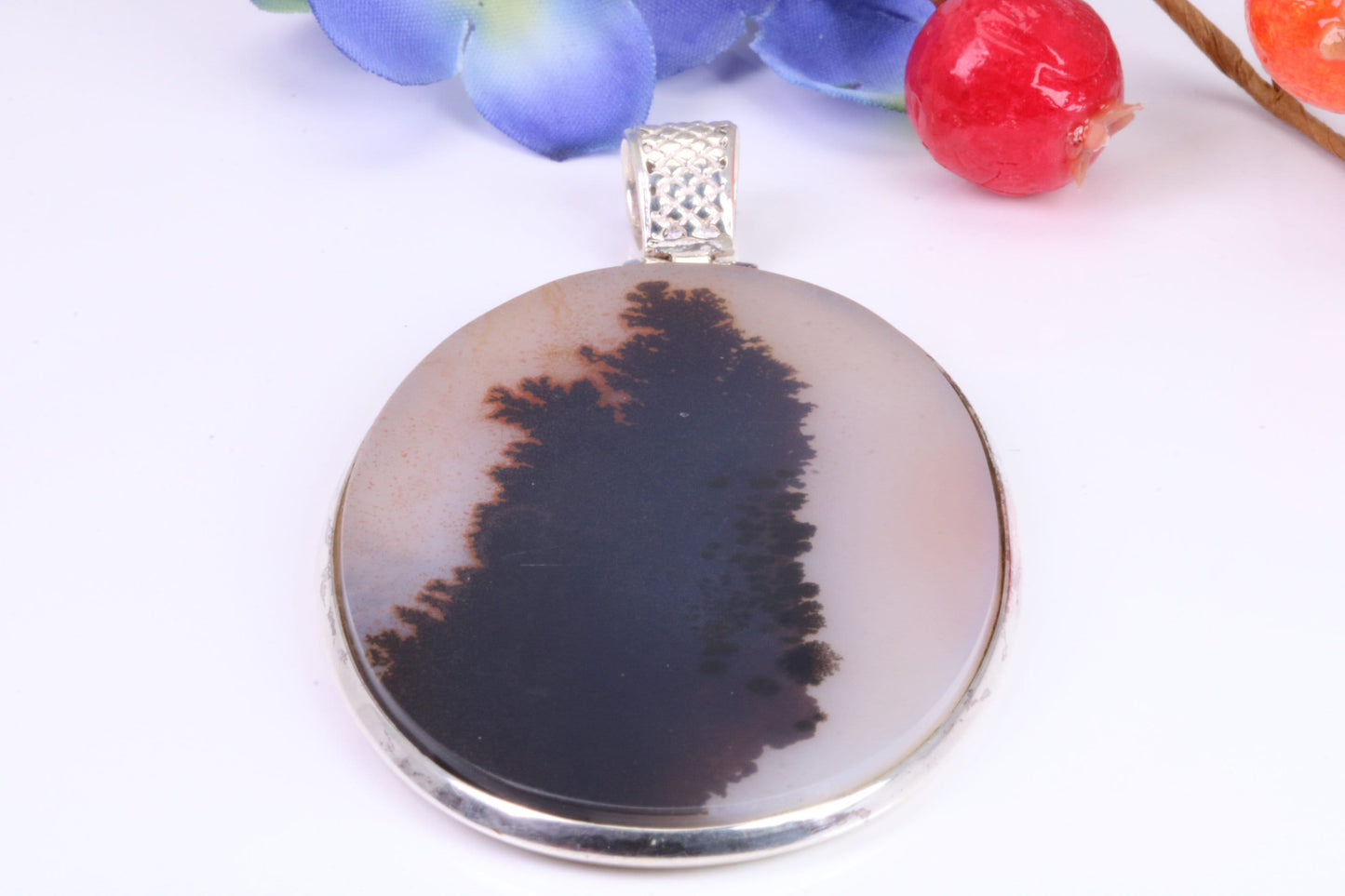 Very Large Agate Necklace set in Sterling Silver