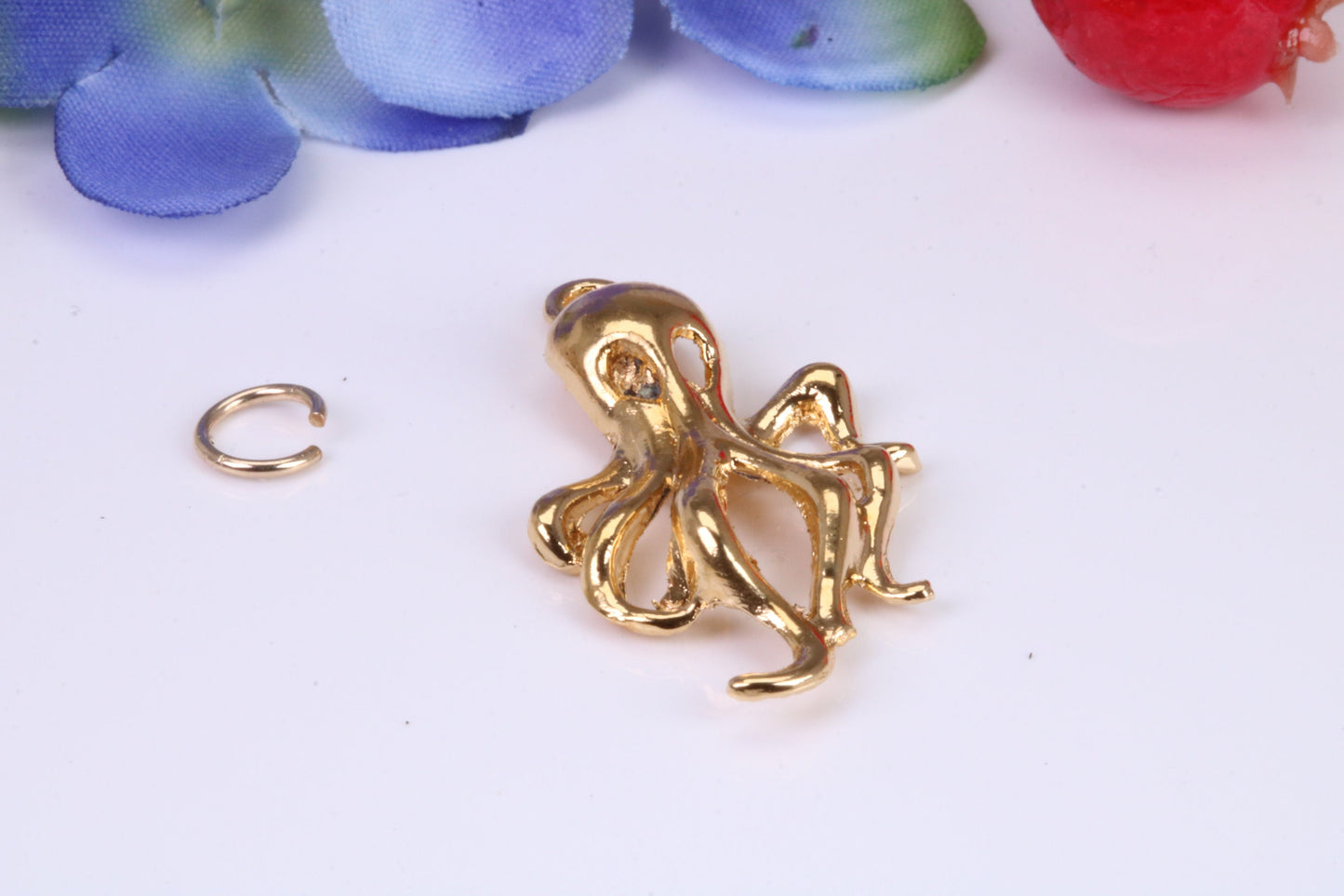 Octopus Charm, Traditional Charm, Made from Solid Cast Yellow Gold, British Hallmarked