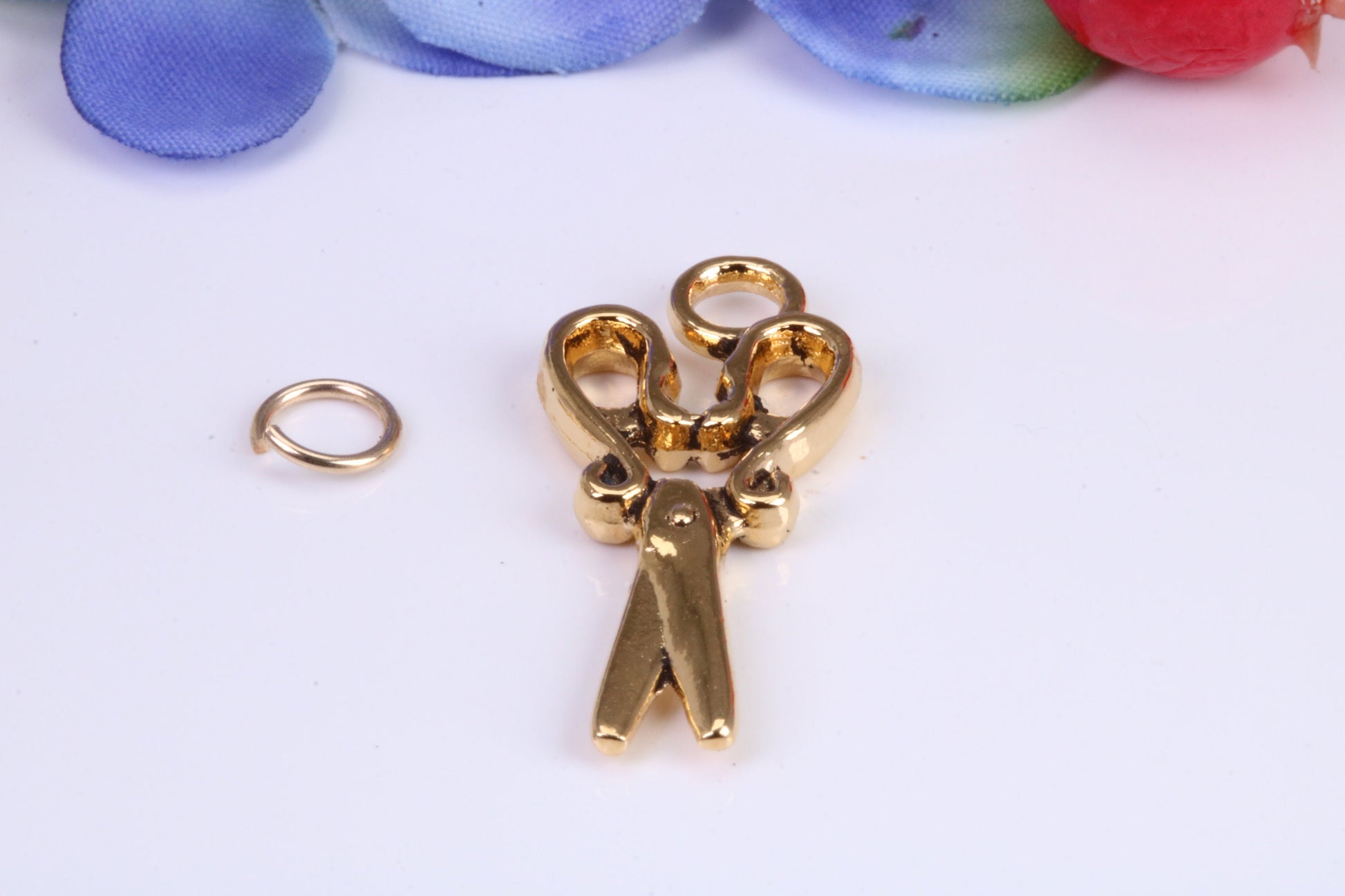 Scissor Charm, Traditional Charm, Made from Solid Cast Yellow Gold, British Hallmarked