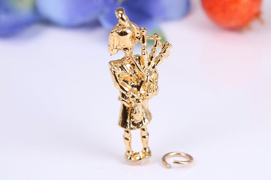 Scottish Bagpiper Charm, Traditional Charm, Made from Solid Cast Yellow Gold, British Hallmarked