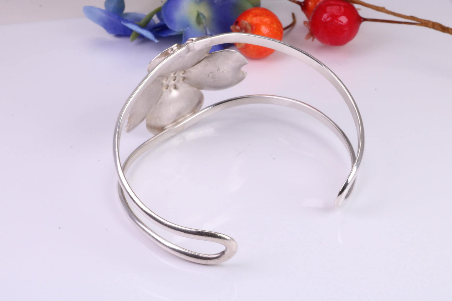 29 mm Wide Flower Oval Solid Silver Bangle