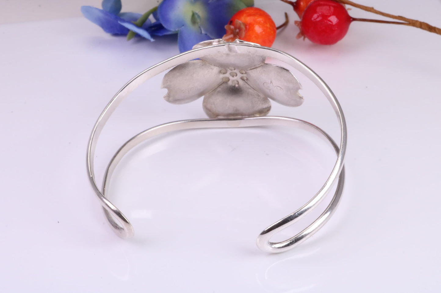 29 mm Wide Flower Oval Solid Silver Bangle