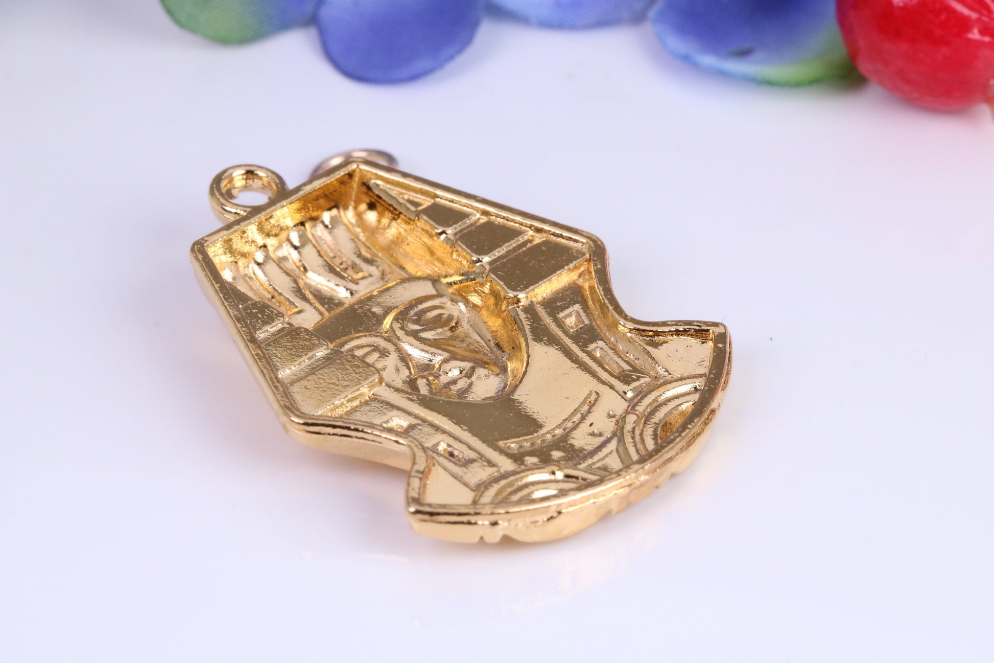 King Tutankhamun Pendant, Made from Solid Cast Yellow Gold, British Hallmarked