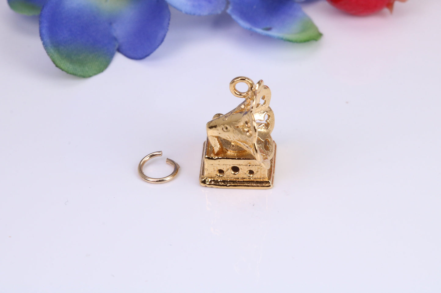 Vintage Gramophone Charm, Traditional Charm, Made from Solid Cast Yellow Gold, British Hallmarked