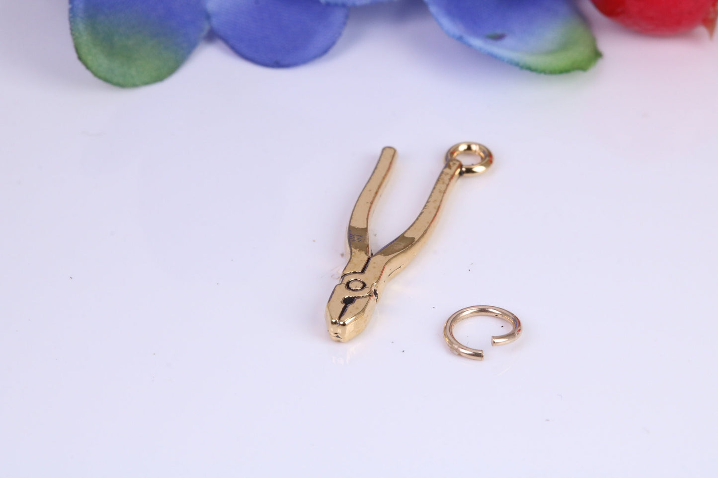 Pliers Charm, Traditional Charm, Made from Solid Cast Yellow Gold, British Hallmarked