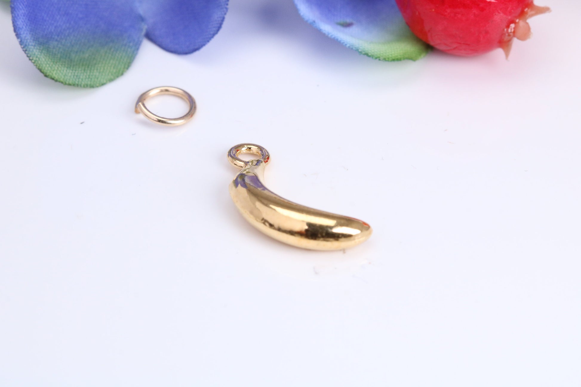 Banana Charm, Traditional Charm, Made from Solid Cast Yellow Gold, British Hallmarked