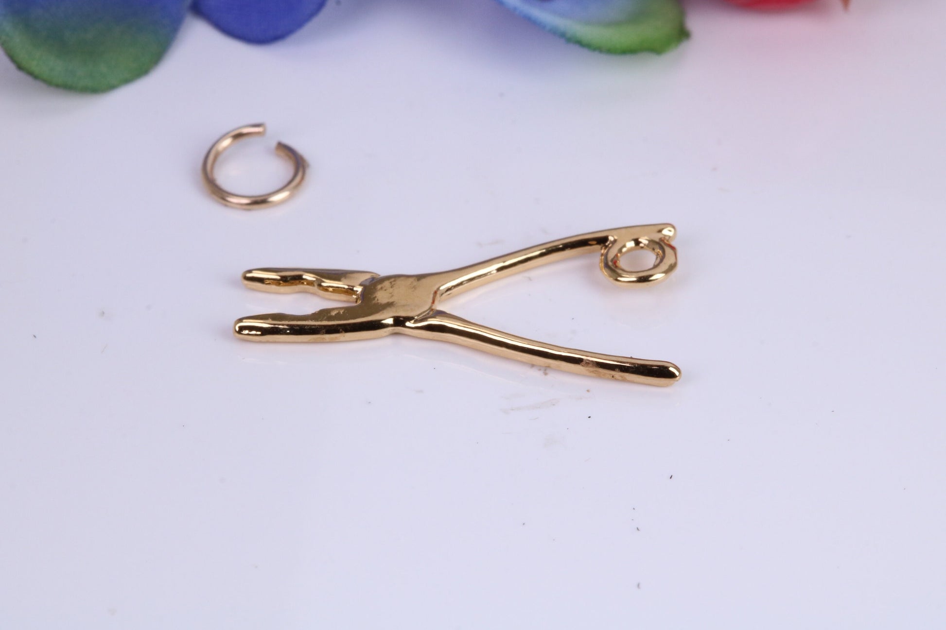 Pliers Charm, Traditional Charm, Made from Solid Cast Yellow Gold, British Hallmarked