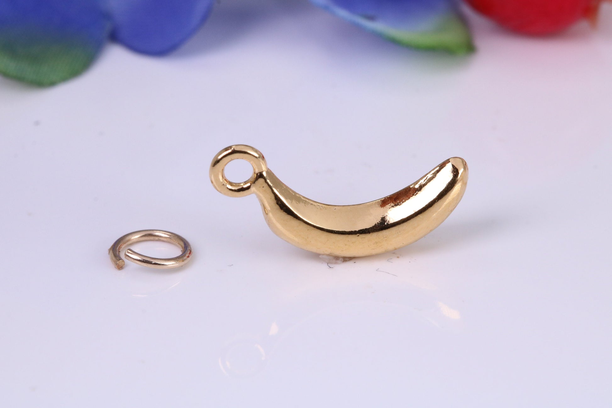 Banana Charm, Traditional Charm, Made from Solid Cast Yellow Gold, British Hallmarked