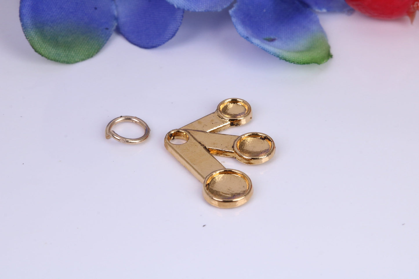 Measuring Spoons Charm, Traditional Charm, Made From Solid Cast Yellow Gold with British Hallmark