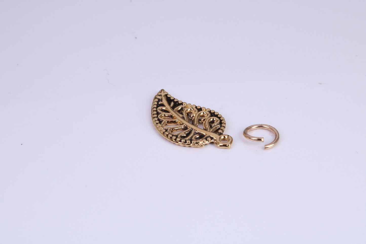 Leaf Charm, Traditional Charm, Made from Solid Cast Yellow Gold, British Hallmarked