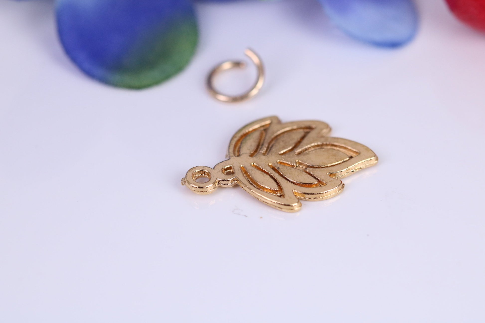 Leaf Charm, Traditional Charm, Made from Solid Cast Yellow Gold, British Hallmarked