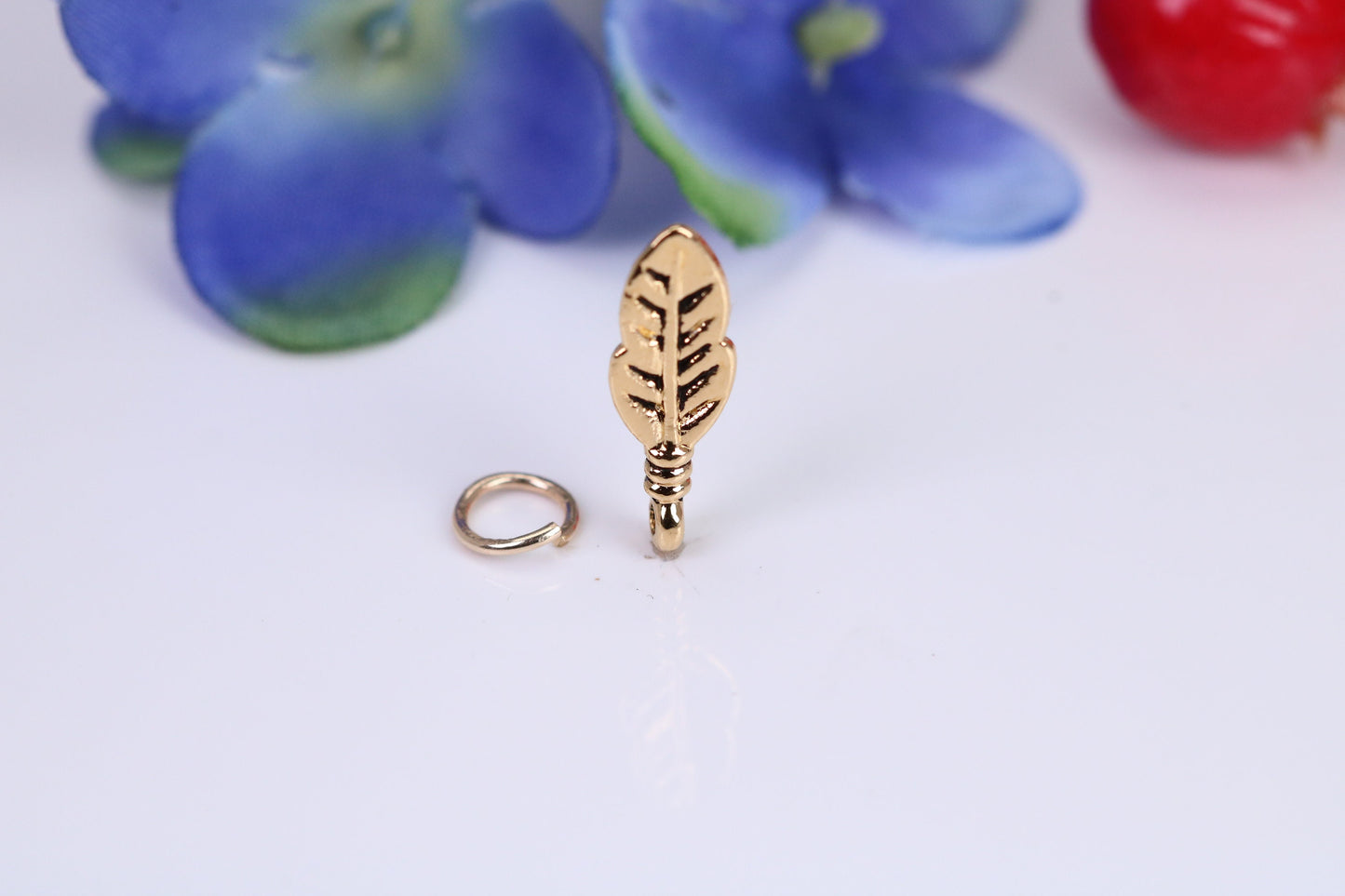 Leaf Charm, Traditional Charm, Made from Solid Cast Yellow Gold, British Hallmarked