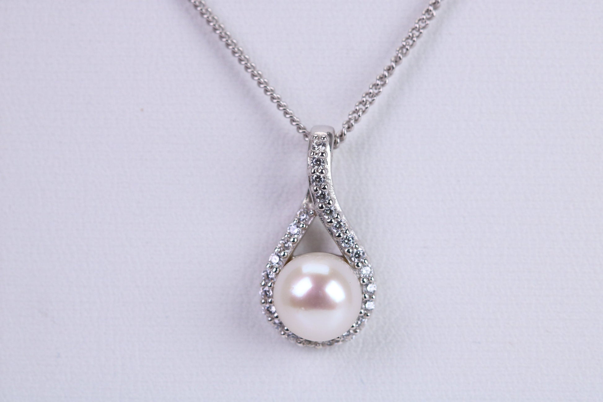 Natural Pearl and Cubic Zirconia set Necklace set in Solid Silver
