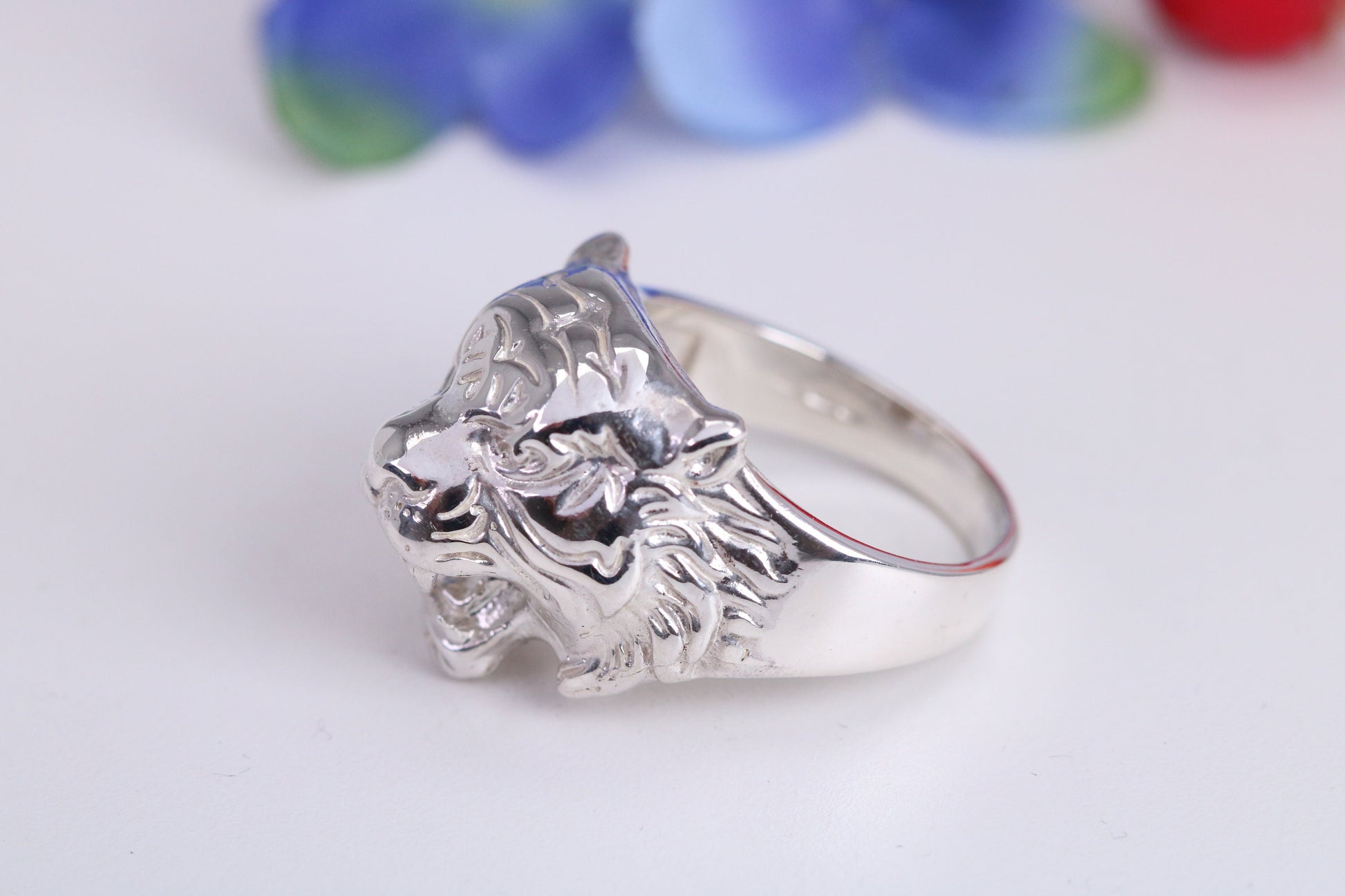 Very large and heavy Bulls head ring, made from solid cast silver, British Hallmarked