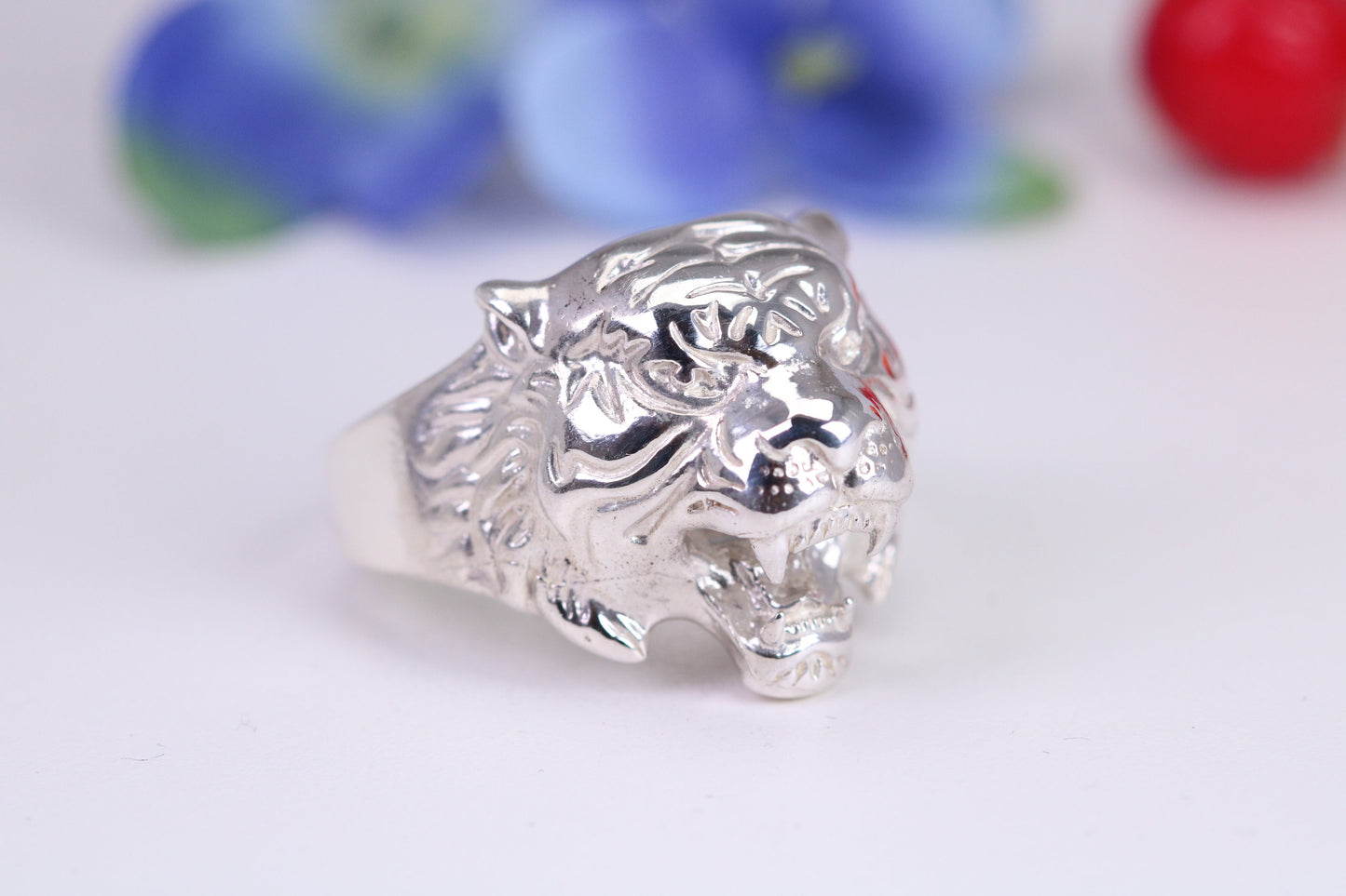 Very large and heavy Bulls head ring, made from solid cast silver, British Hallmarked