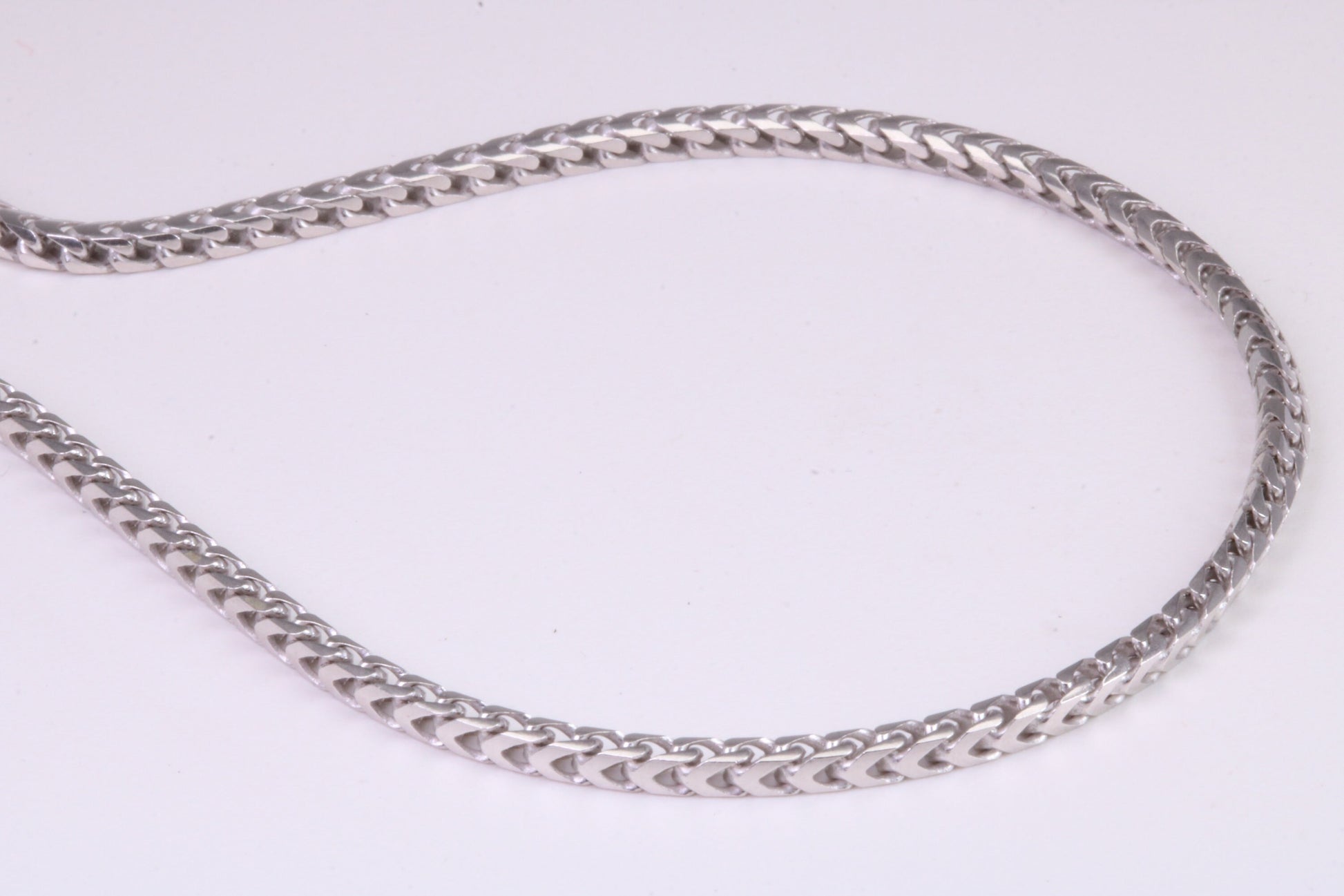 Gents heavy 34 inch Chain, made from solid Sterling Silver, 34 Inches Long x 2.5 mm wide, British Hallmarked