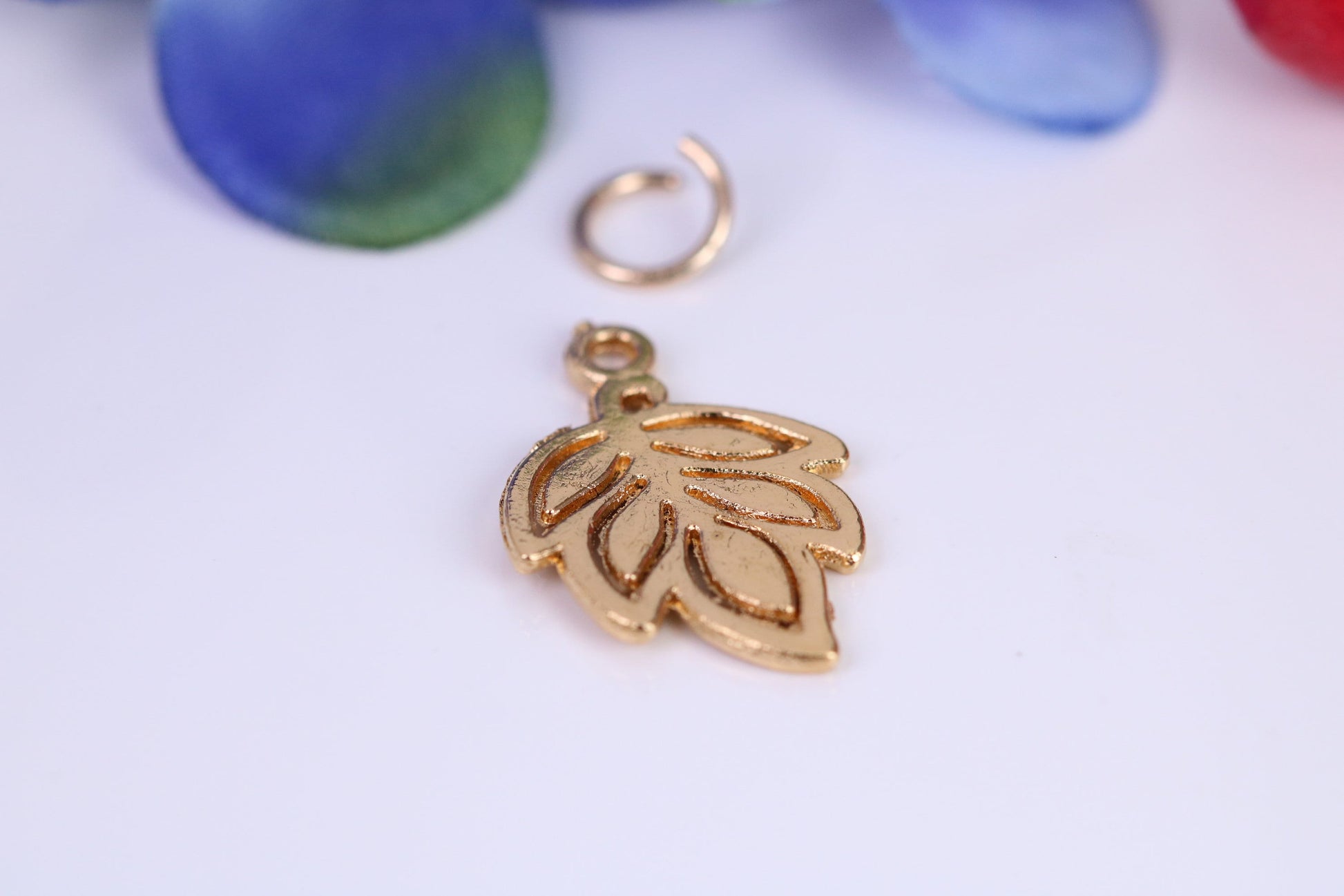 Leaf Charm, Traditional Charm, Made from Solid Cast Yellow Gold, British Hallmarked