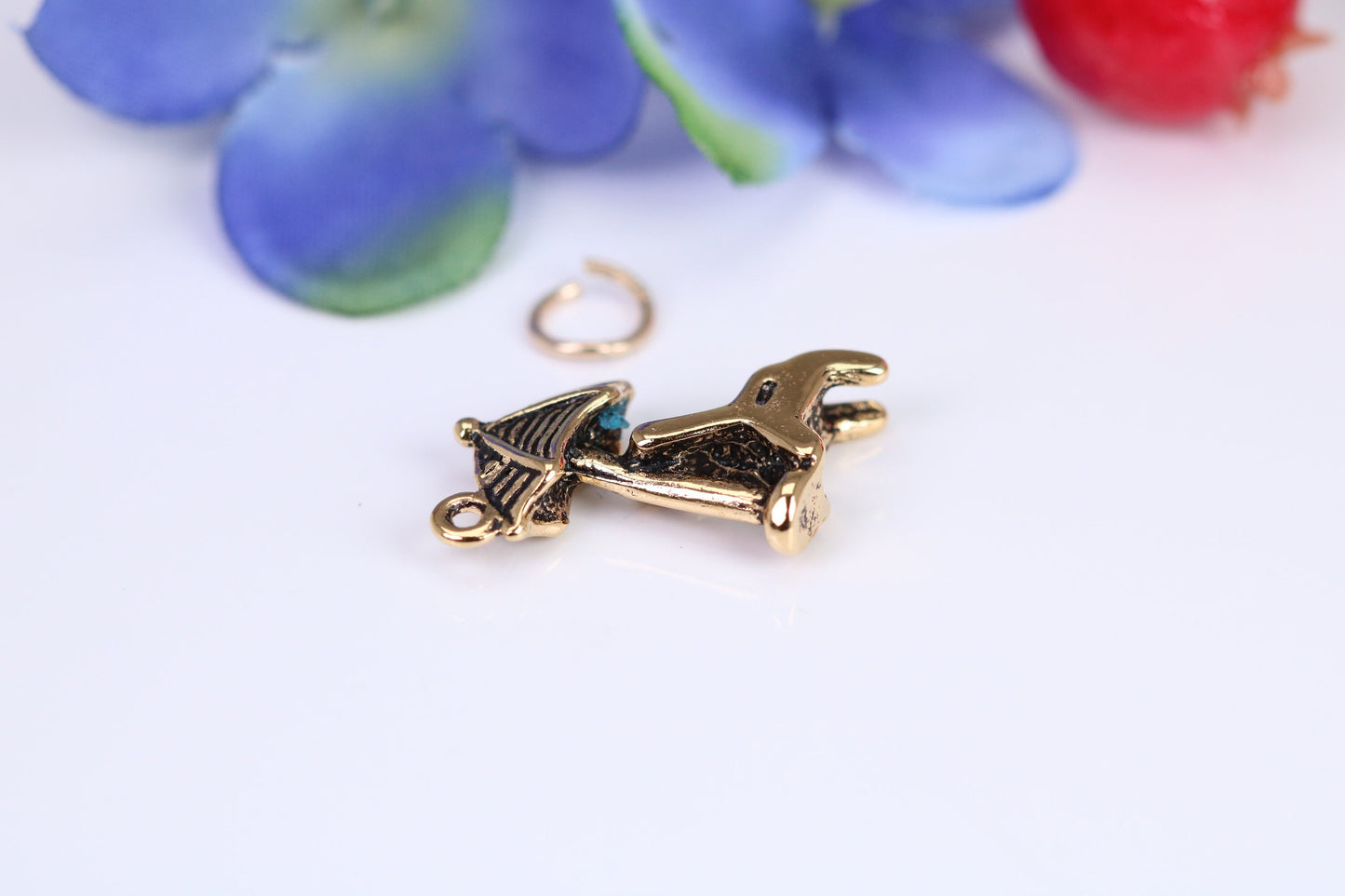 Sun Lounger Charm, Traditional Charm, Made from Solid Cast Gold, British Hallmarked