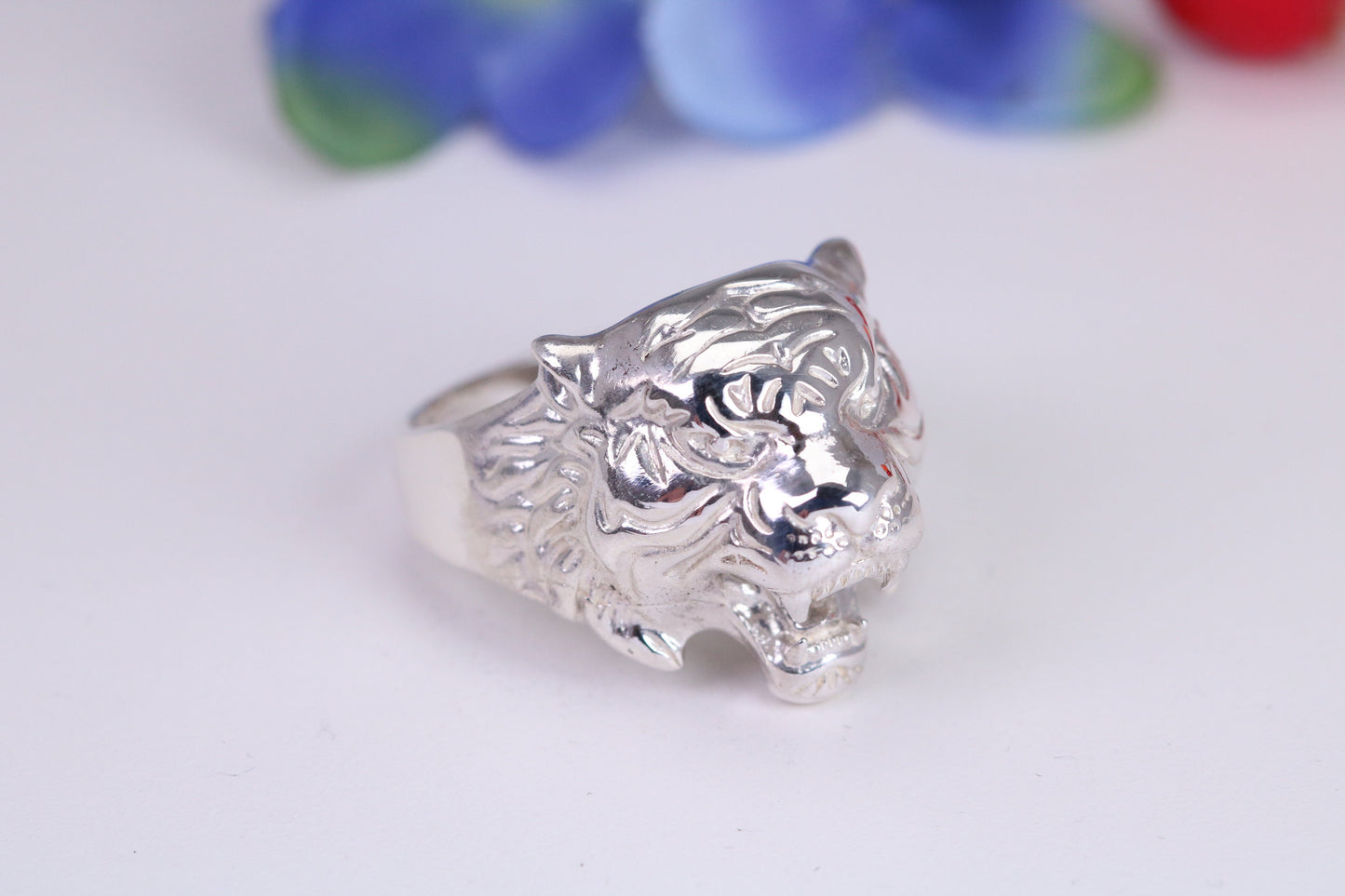 Very large and heavy Bulls head ring, made from solid cast silver, British Hallmarked