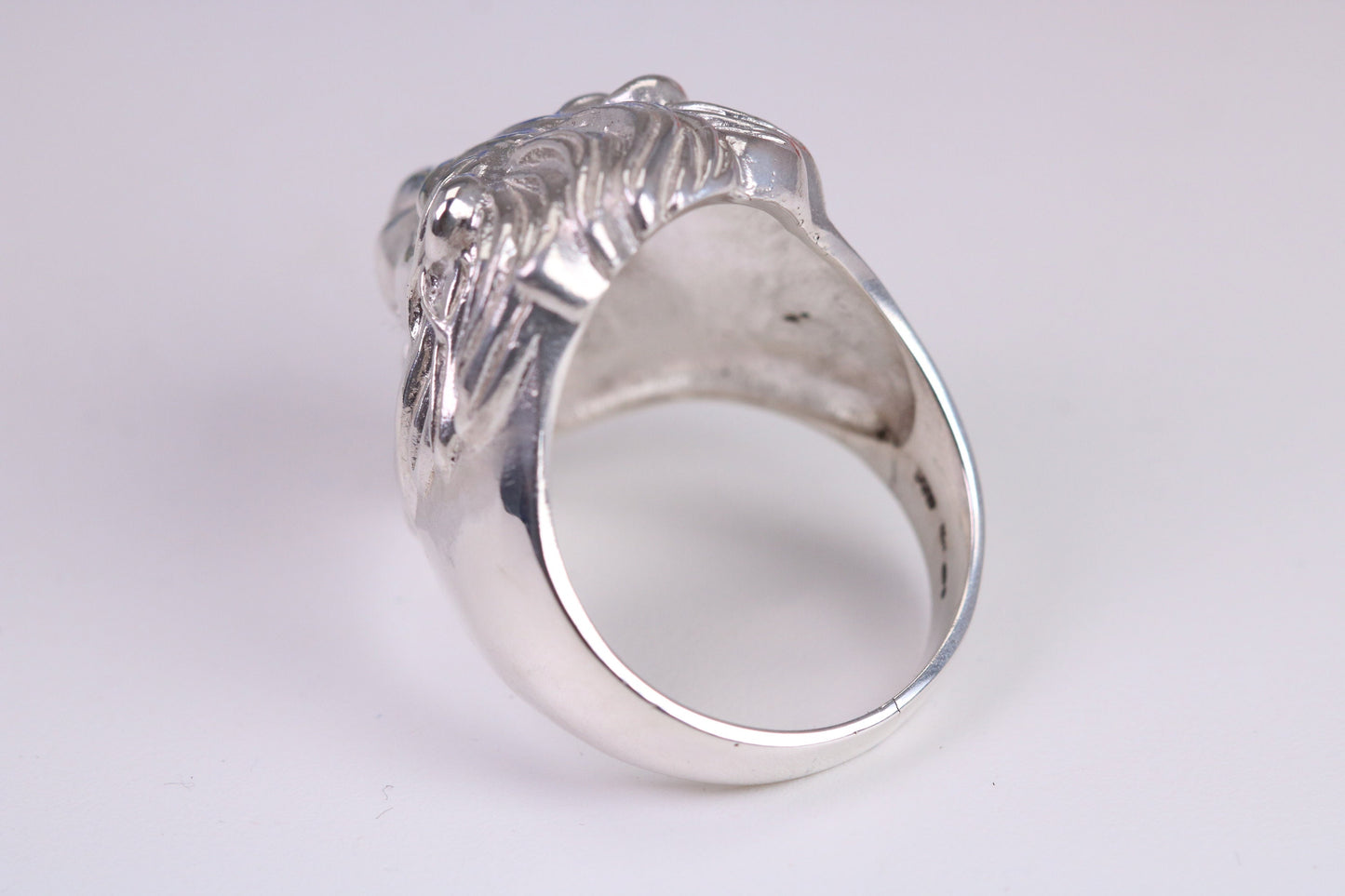 Very large and heavy Lions head ring, made from solid cast silver, British Hallmarked