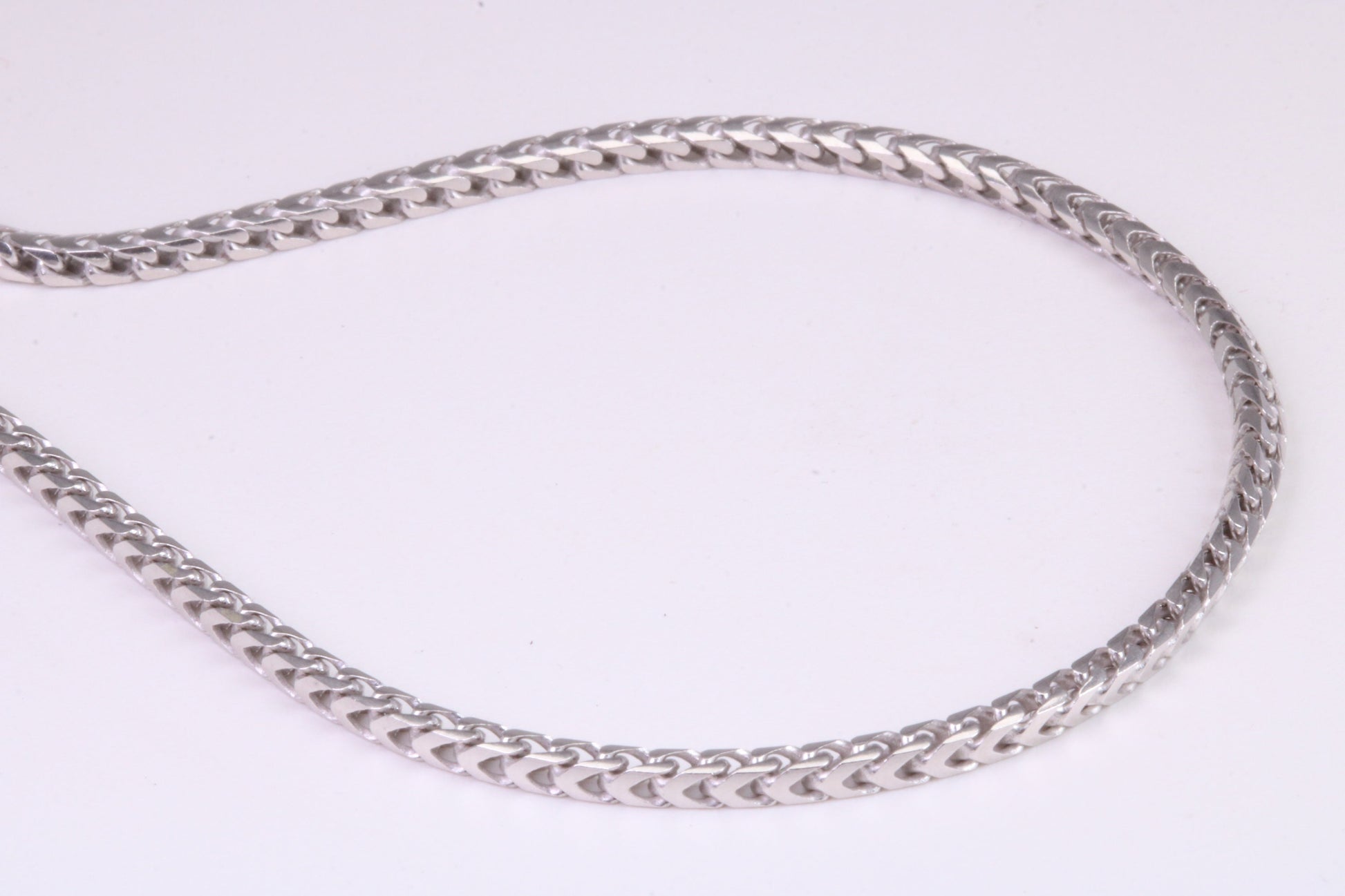Gents heavy 34 inch Chain, made from solid Sterling Silver, 34 Inches Long x 2.5 mm wide, British Hallmarked