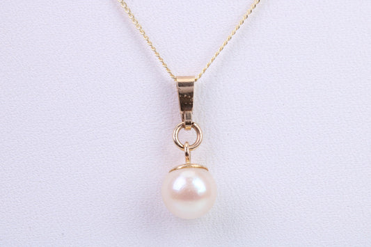 7 mm Round Natural Cultured Pearl Necklace set in Solid Yellow Gold Together with 16 Inch Yellow Gold Chain