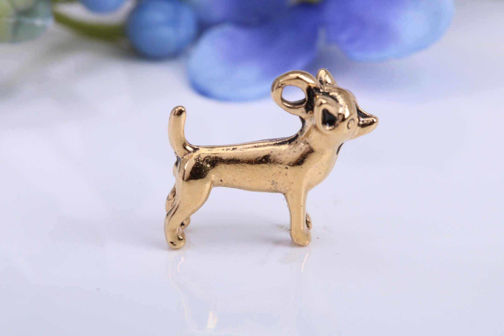 Cat Charm, Made From Solid Cast Yellow Gold with British Hallmark, Complete with Attachment Link