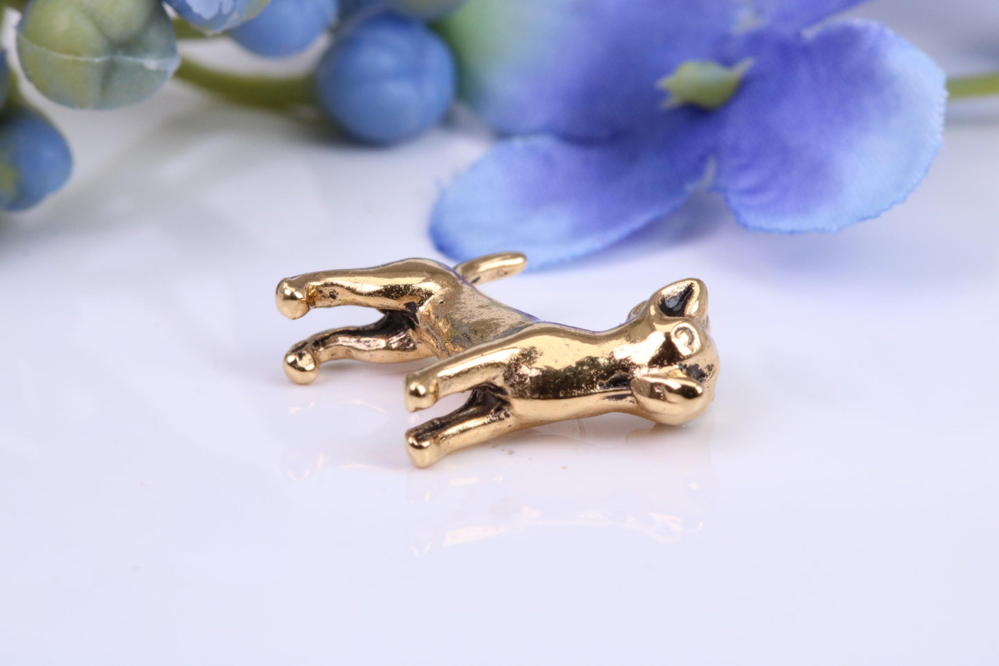 Cat Charm, Made From Solid Cast Yellow Gold with British Hallmark, Complete with Attachment Link