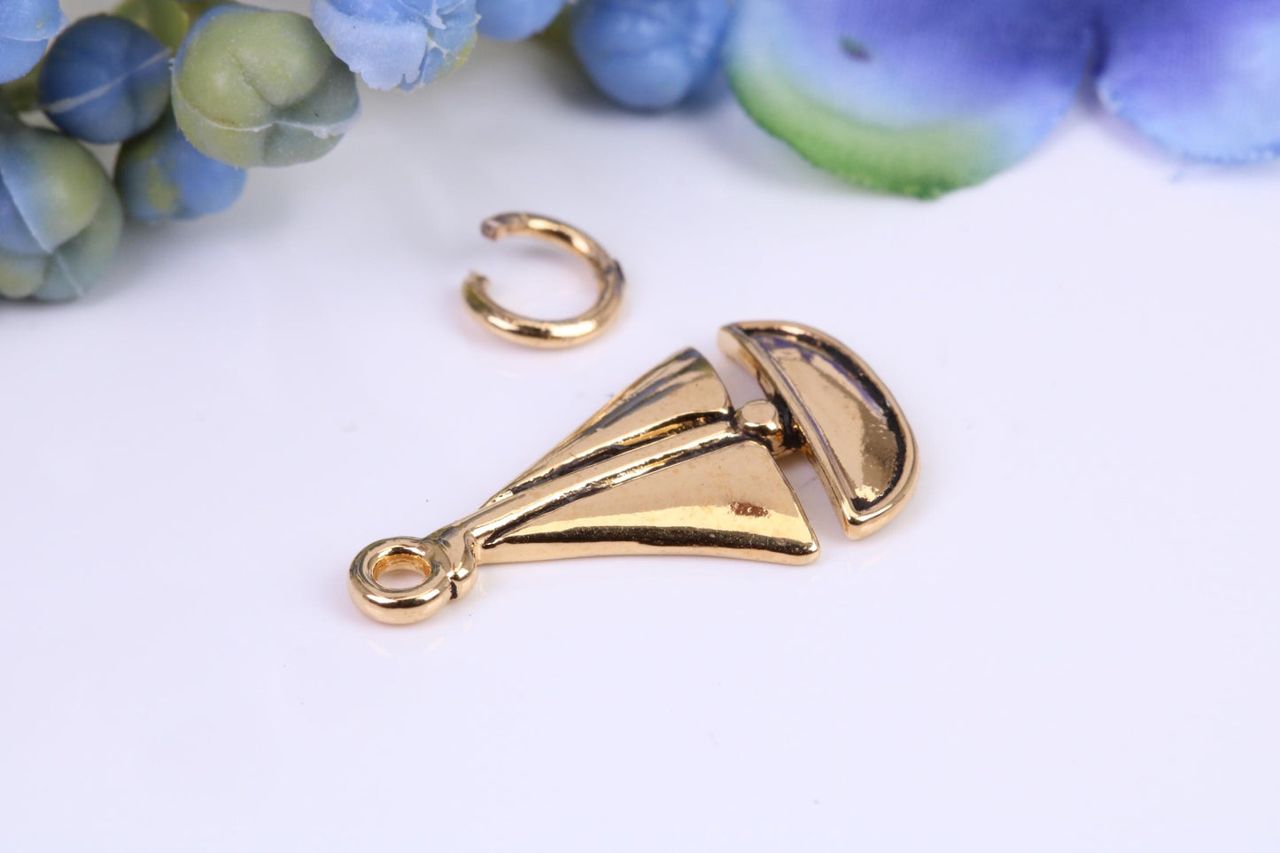 Sailing Boat Charm, Traditional Charm, Made from Solid 9ct Yellow Gold, British Hallmarked, Complete with Attachment Link