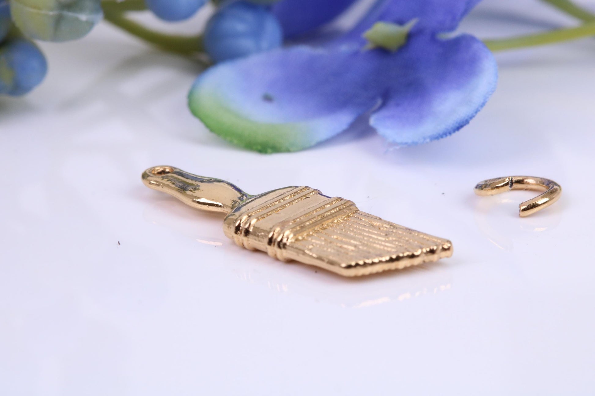 Paint Brush Charm, Traditional Charm, Made from Solid Yellow Gold, British Hallmarked, Complete with Attachment Link