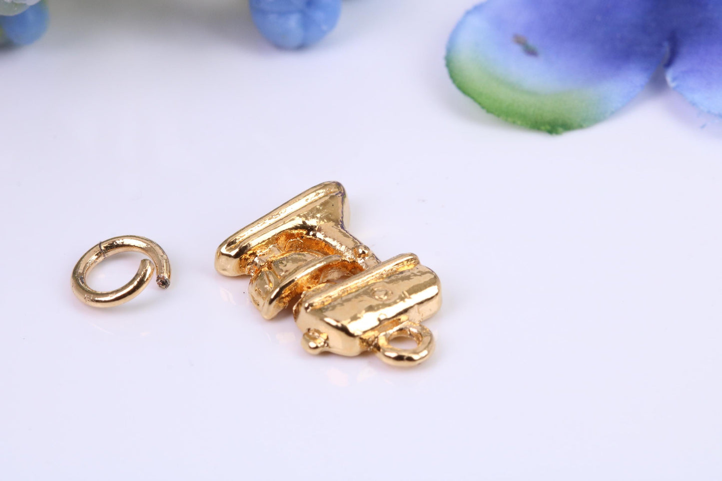 Food Mixer Charm, Made from Solid Cast Yellow Gold, British Hallmarked