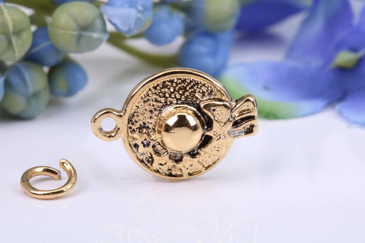 Sun Hat Charm, Made from Solid Cast Yellow Gold, British Hallmarked
