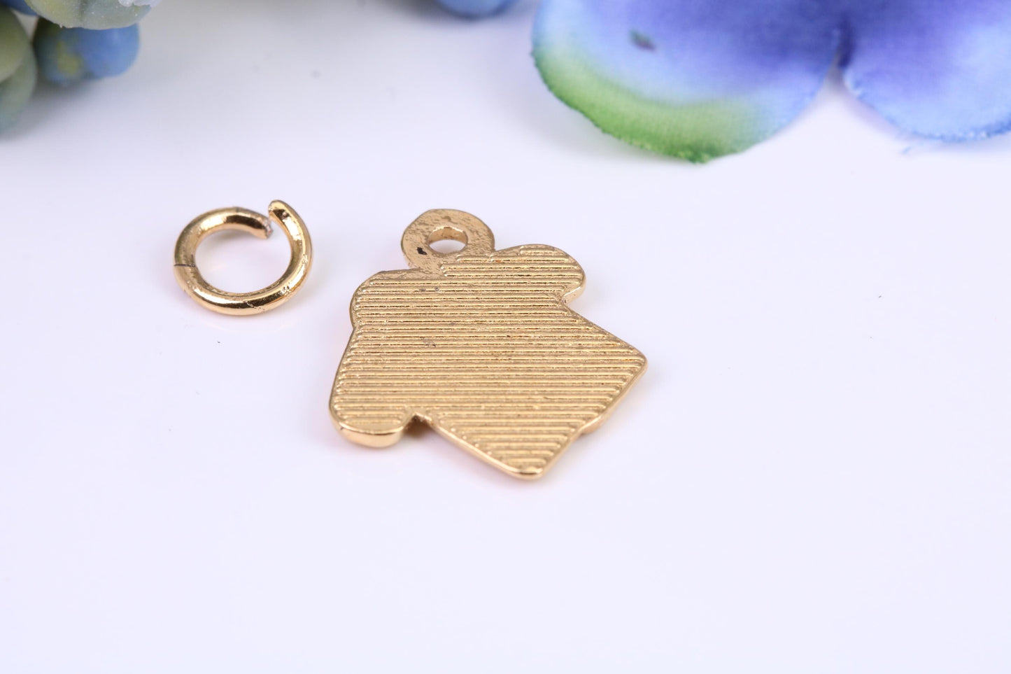Baby Pyjamas Top Charm, Made from Solid 9ct Yellow Gold, British Hallmarked, Complete with Attachment Link