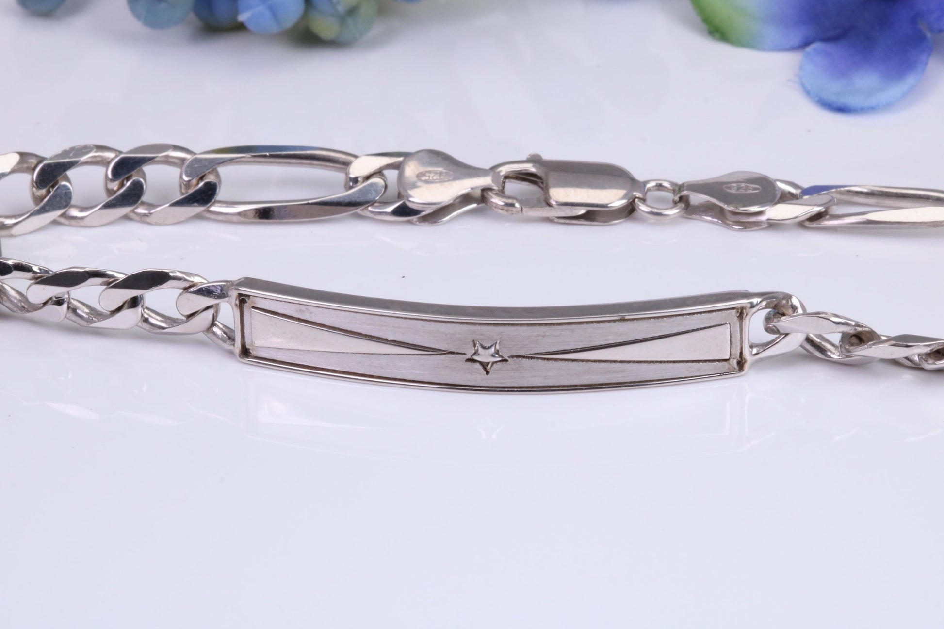 Gents Diamond cut Link Bracelet, Made from solid Sterling Silver, 8.50 Inches Long and 7 mm Wide, British Hallmarked