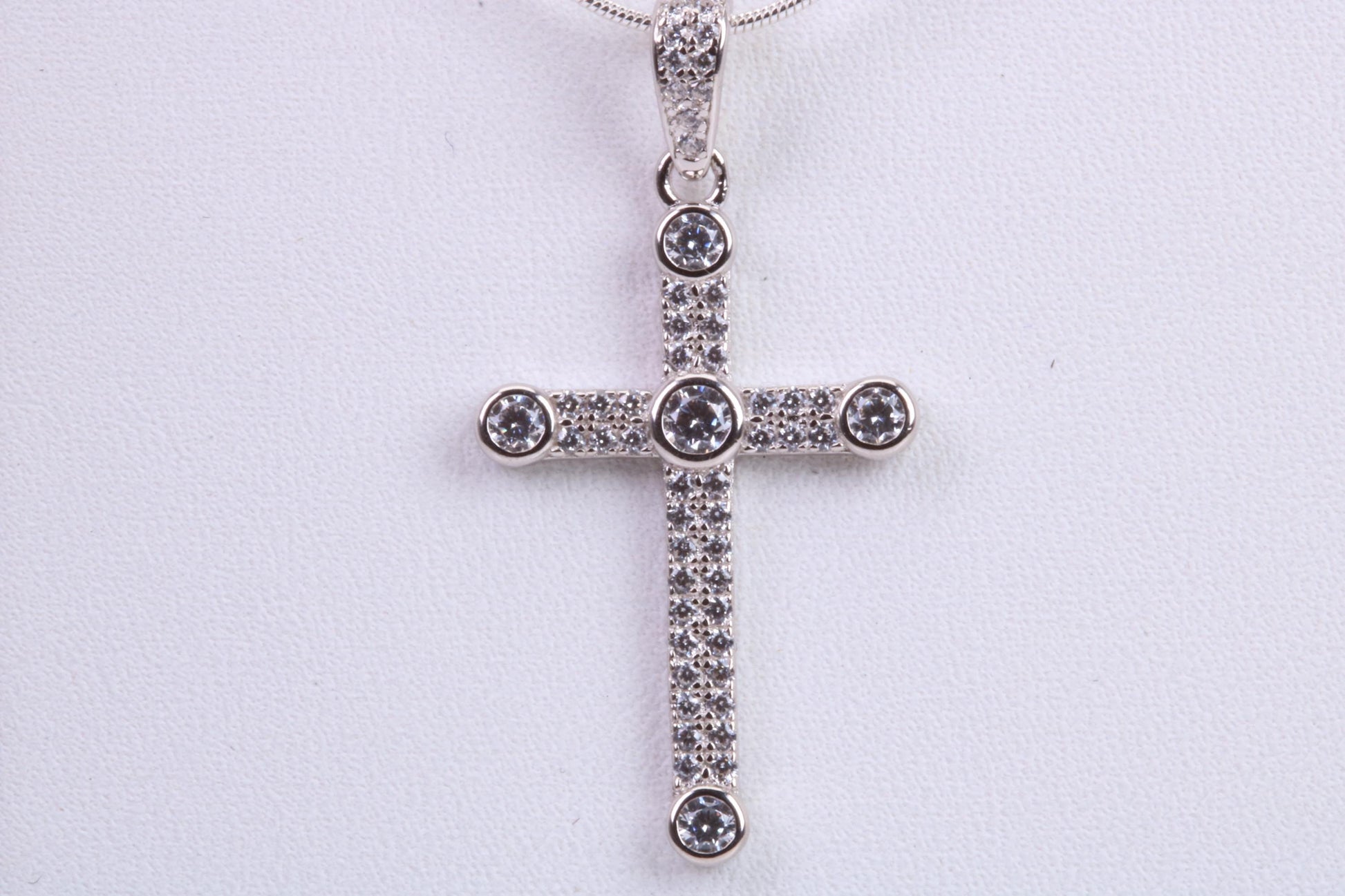 Small 32 mm Long Cubic Zirconia set Cross Necklace, Made From Solid Cast Silver, Complete With Silver Chain