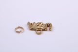 USA Charm, Traditional Charm, Made from Solid 9ct Yellow Gold, British Hallmarked, Complete with Attachment Link
