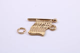 USA Flag Charm, Traditional Charm, Made from Solid 9ct Yellow Gold, British Hallmarked, Complete with Attachment Link
