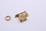 USA Flag Charm, Traditional Charm, Made from Solid 9ct Yellow Gold, British Hallmarked, Complete with Attachment Link