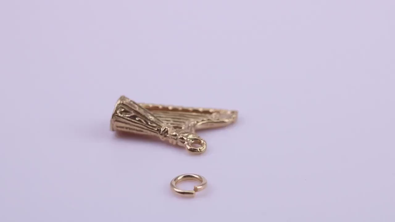 Harp Charm, Traditional Charm, Made from Solid 9ct Yellow Gold, British Hallmarked, Complete with Attachment Link