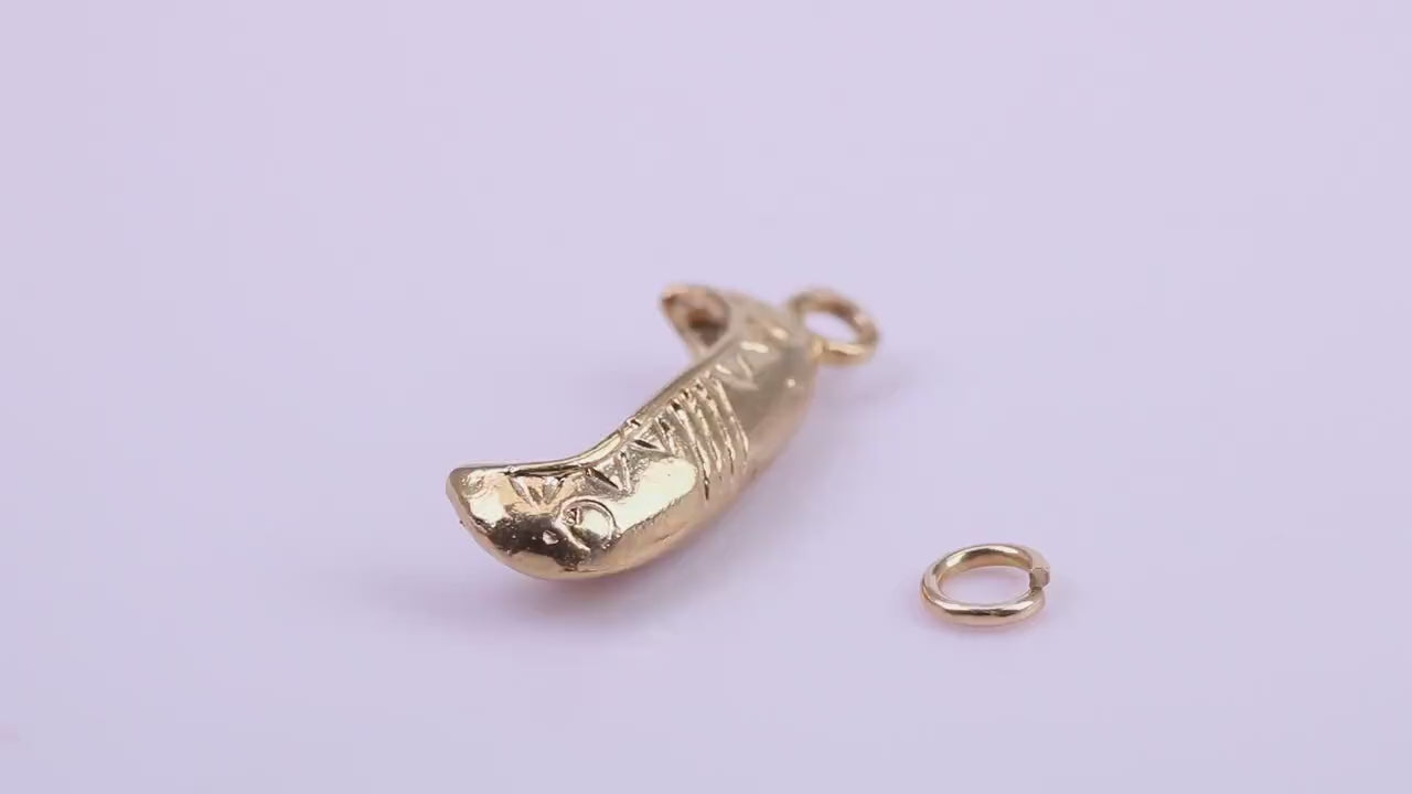 Canoe Charm, Traditional Charm, Made from Solid 9ct Yellow Gold, British Hallmarked, Complete with Attachment Link