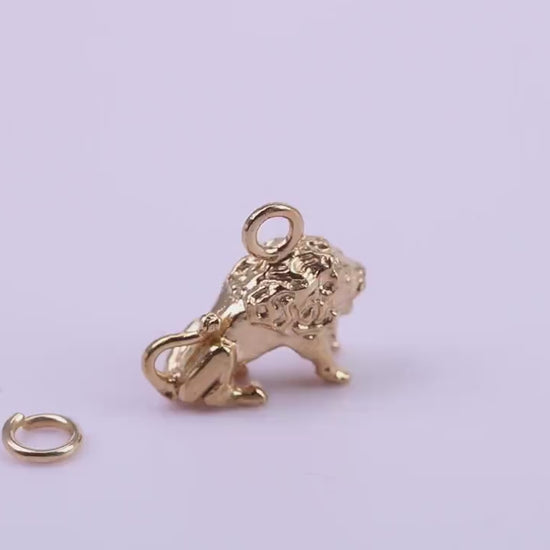 Leo Zodiac Sign Charm, Traditional Charm, Made from Solid 9ct Yellow Gold, British Hallmarked, Complete with Attachment Link