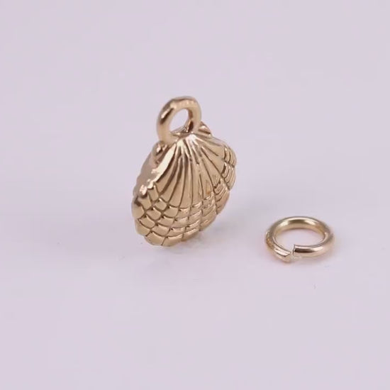 Sea Shell Charm, Traditional Charm, Made from Solid Yellow Gold, British Hallmarked, Complete with Attachment Link